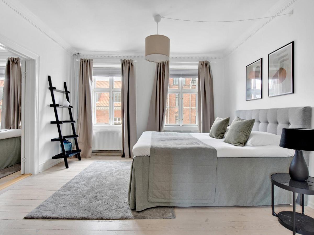 Sanders Stage - Endearing Three-Bedroom Apartment Near Nyhavn Copenaghen Esterno foto